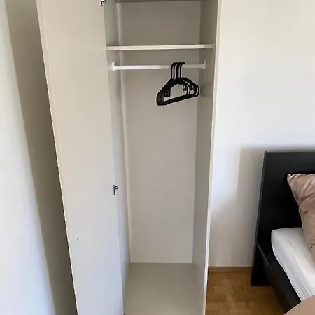Apartment Messenah: 2-zimmer Privatwohnung