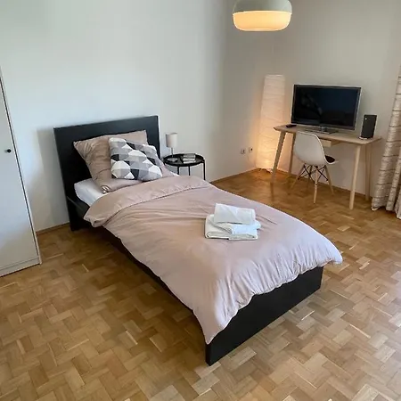 Apartment Messenah: 2-zimmer Privatwohnung *