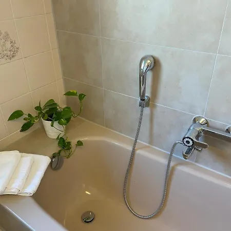 Messenah: 2-zimmer Privatwohnung * Dusseldorf